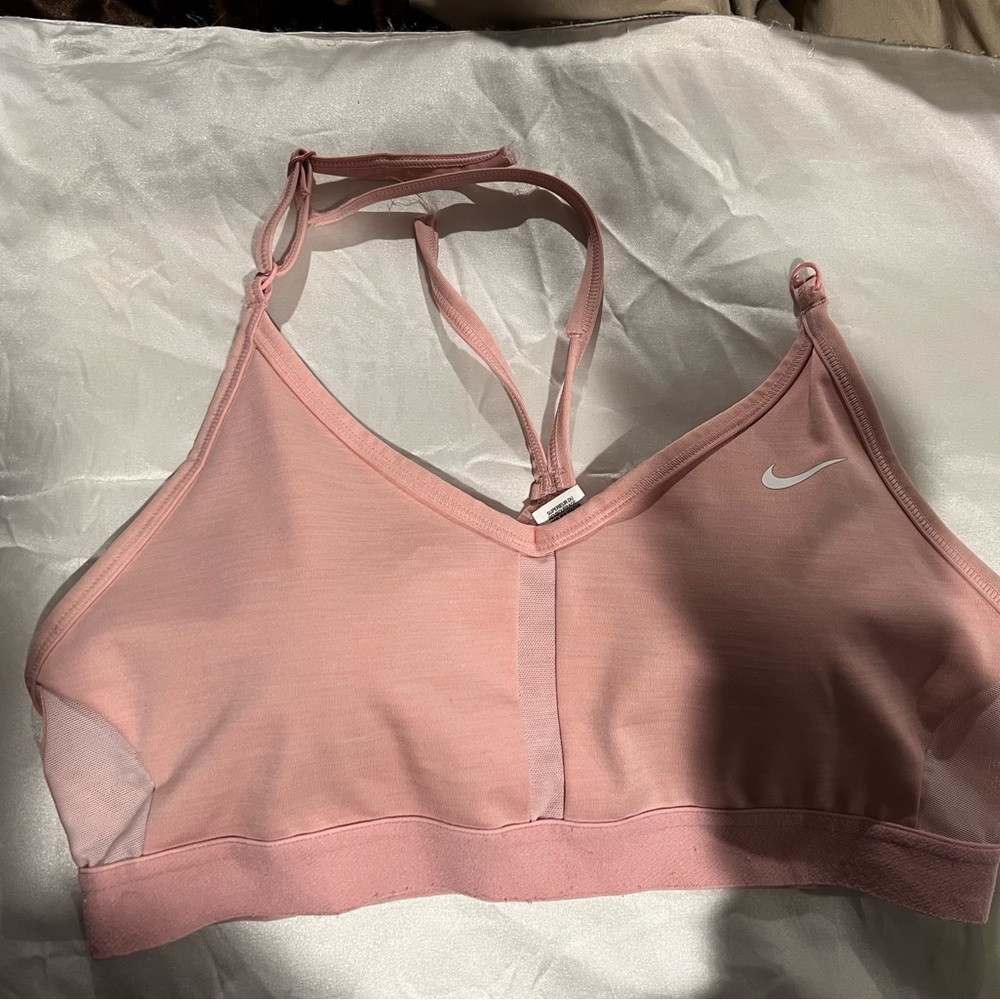 $2 w other purchase Worn once Nike Sports bra size M ripped strap